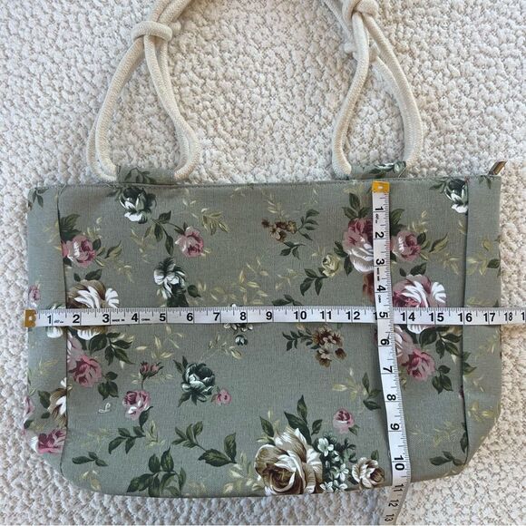 Farmhouse Is My Style Floral Green Cottage Boho Tote Bag - Picture 6 of 12